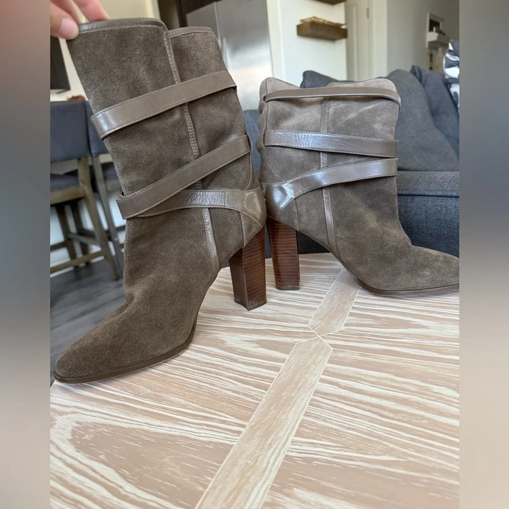 COACH|Brown Suede boots with western buckle details,wooden block heel•••SIZE 10